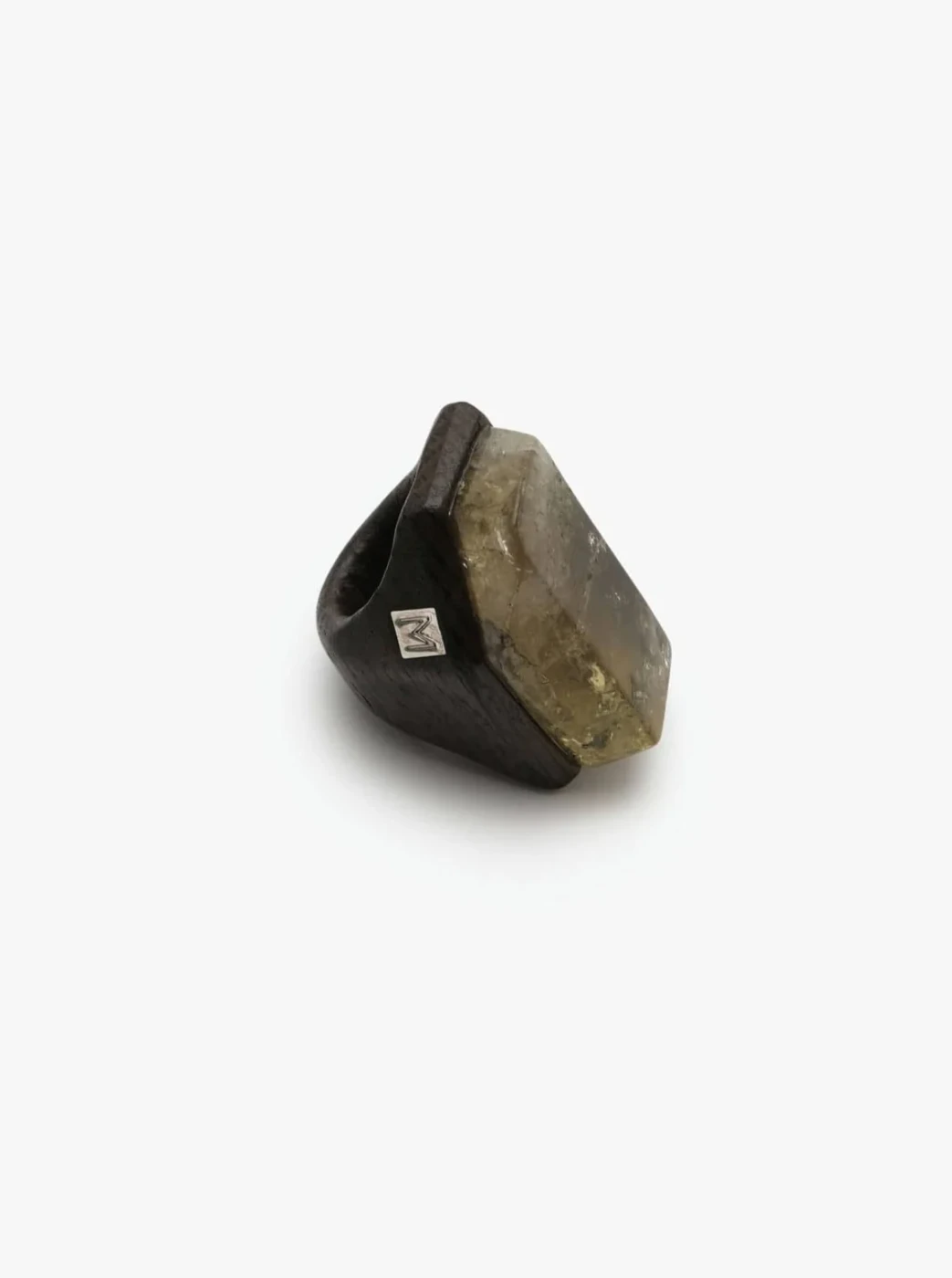 Ring: citrine, bog oak: €1.300