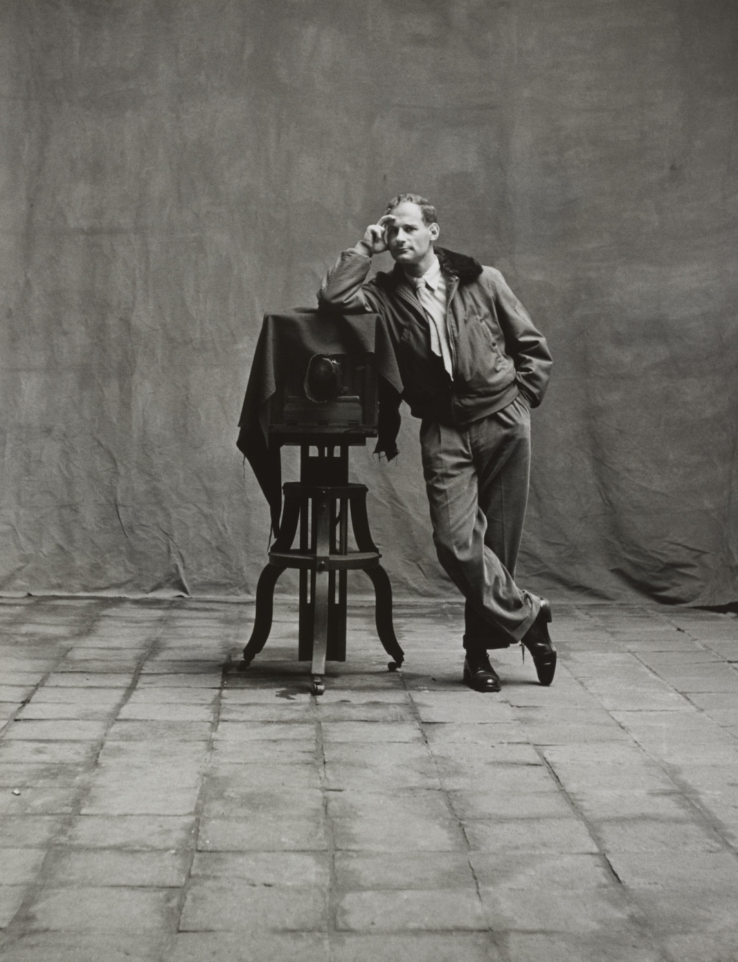 PICTURE OF SELF, CUZCO, 1948 © THE IRVING PENN FOUNDATION