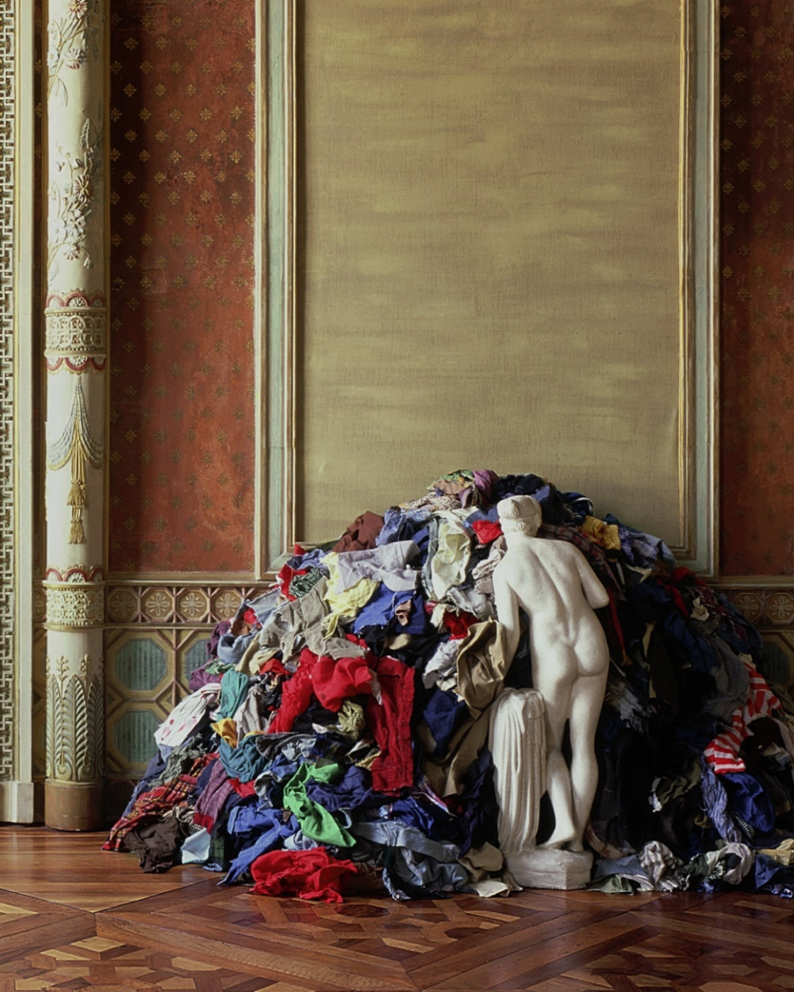 Michelangelo Pistoletto, Venere degli stracci, 1967, reproduction de Vénus en ciment recouvert de mica et de chiffons,. @Castello di Rivoli Museo d'Arte Contemporanea, Rivoli-Turin.