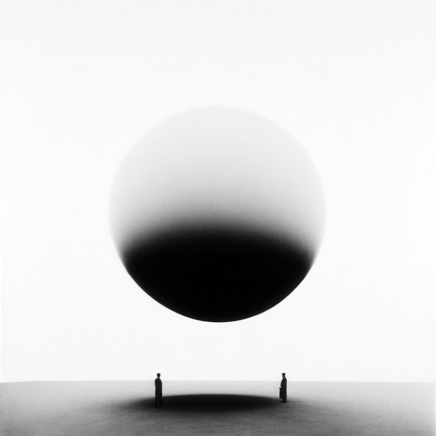 Jack Butcher N°11 Cosmic Equilibrium, Gelatin silver print on baryta paper, mounted on aluminium, 125 cm x 125 cm - 2024 LACOLLECTION © Jack Butcher