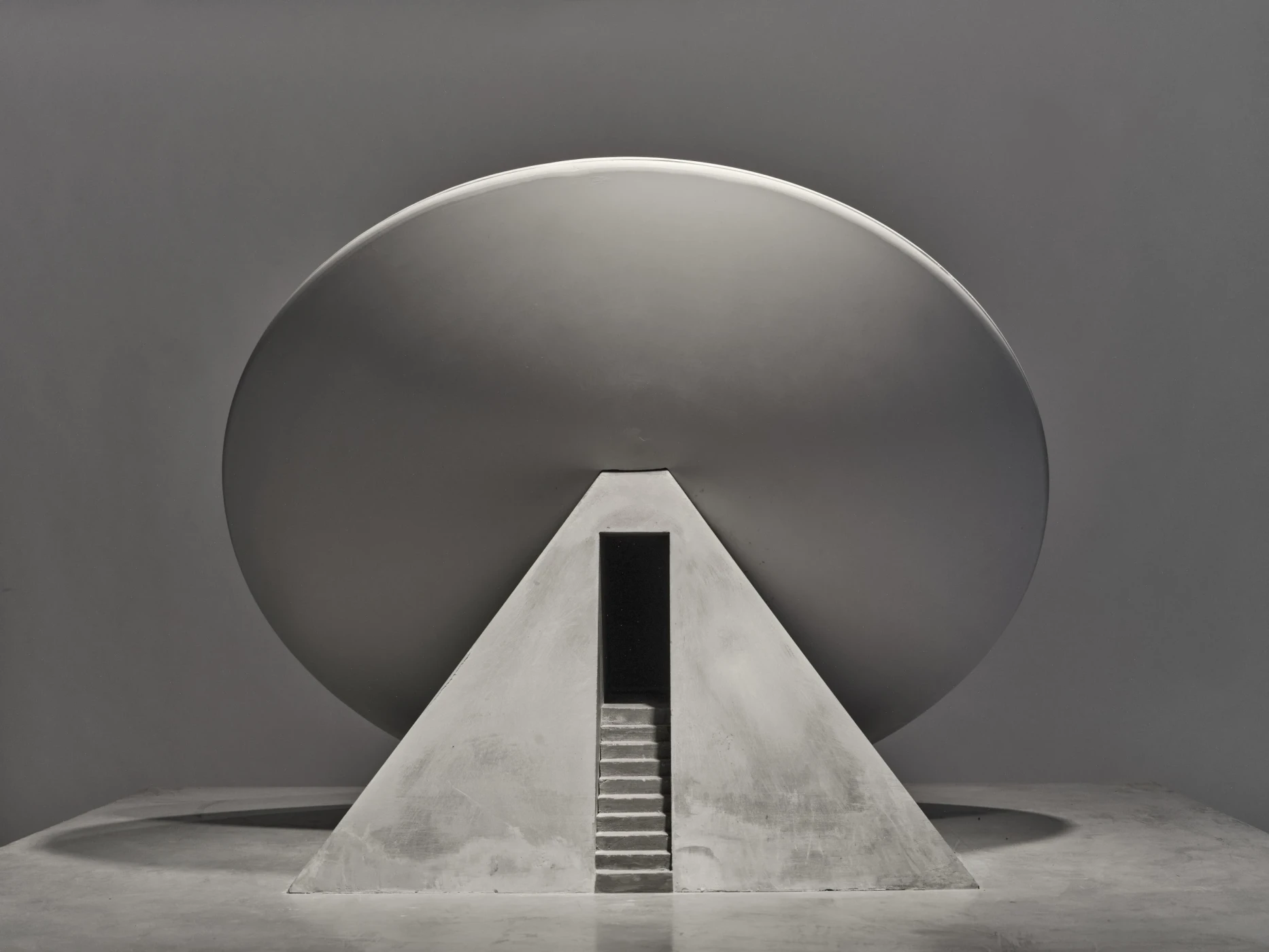 JAMES TURRELL Missed Approach, 1989 Caster plaster and wood 33 7/8 x 34 x 34 1/8 inches (86 x 86.2 x 86.7 cm) © James Turrell Photo: Thomas Lannes Courtesy the artist and Gagosian