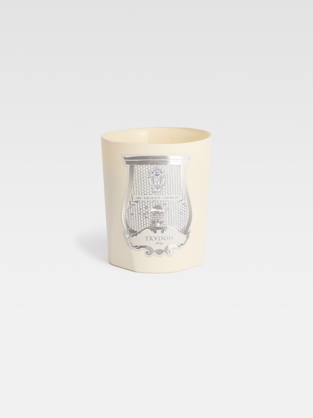 WINTER RETREAT Scented candle in collaboration with Trudon 100€