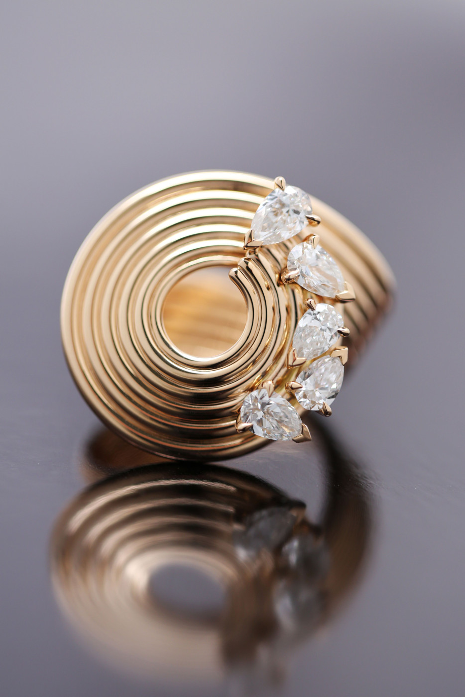 Спирален пръстен 5 круши ЗЛАТНА цена при запитване