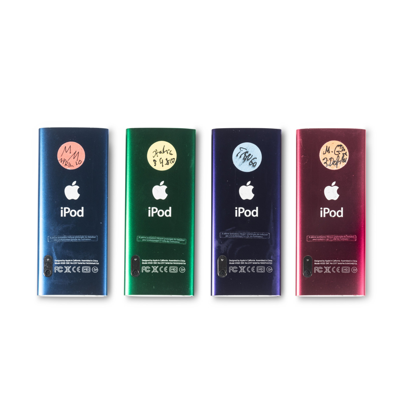 Lot 24, A set of four Apple iPod Nano, 5th generation (2009), Est. 80-120 €