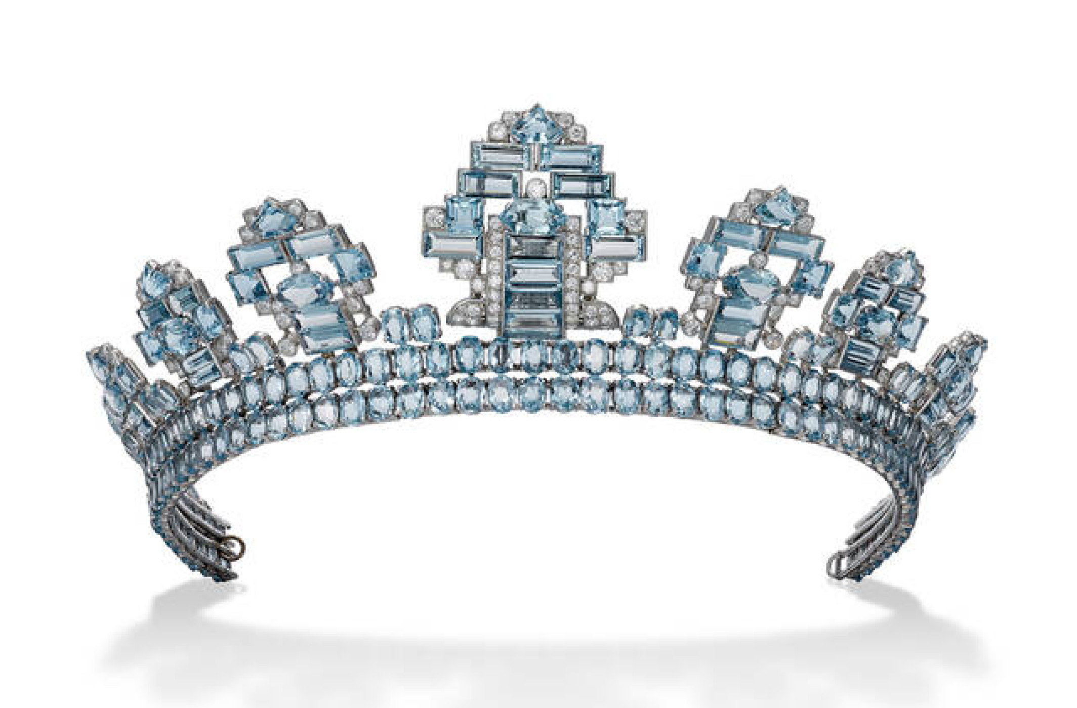 Tiara, Cartier London, 1937. Cartier Collection. Photography: Vincent Wulveryck
