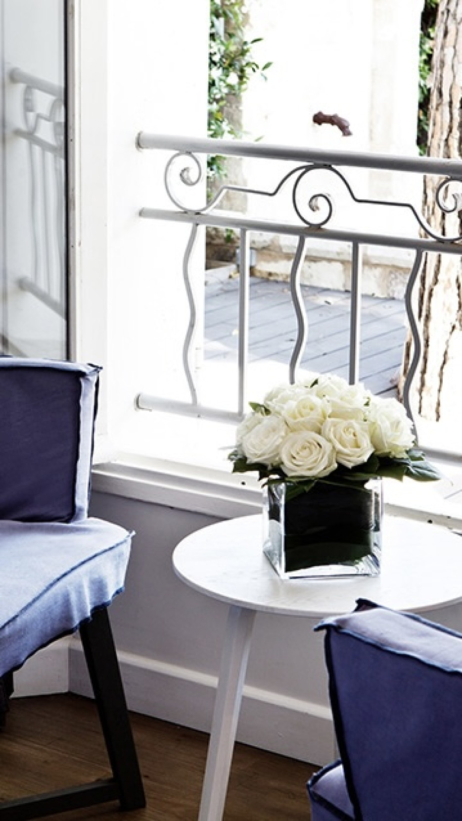 White 1921 Hotel Pop‑Up Restaurant
