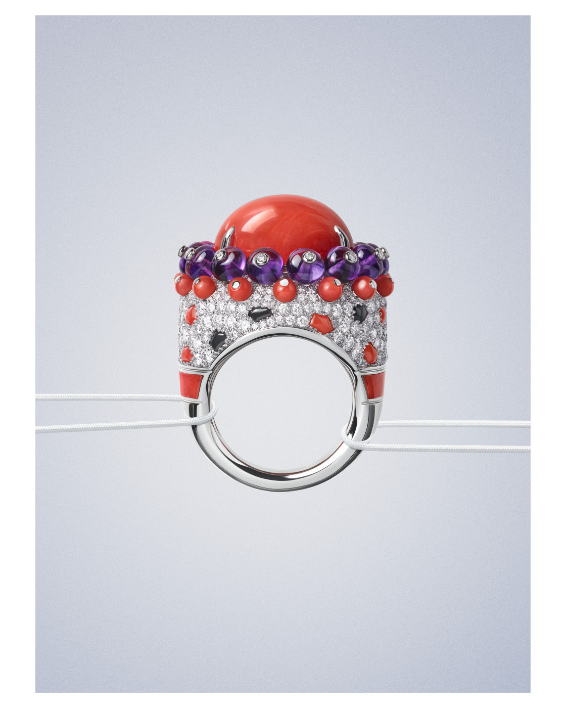 PANTHÈRE ORBITALE RING, Platinum, coral, amethyst, emeralds, onyx, diamonds