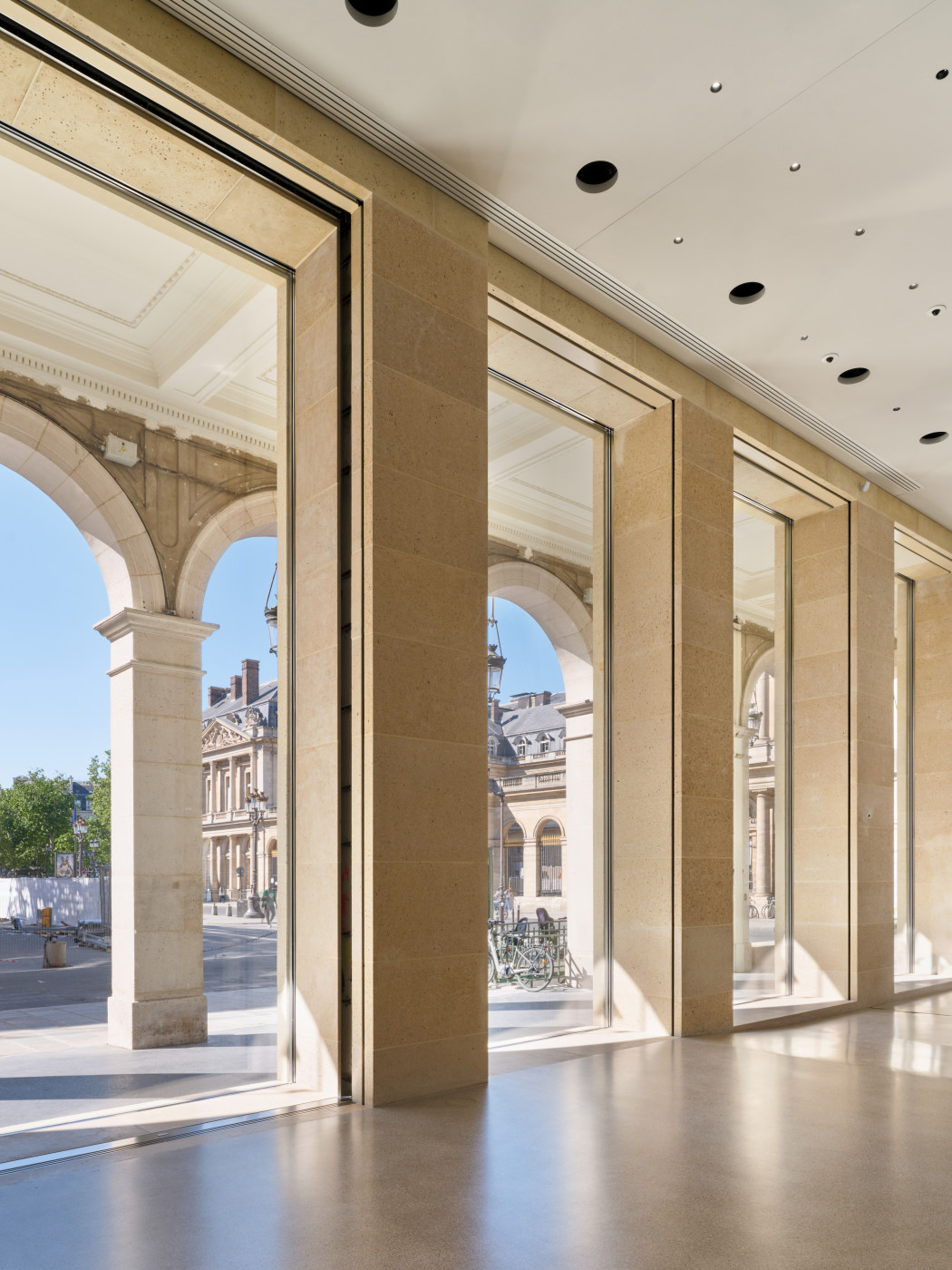 La Fondation Cartier pour l’art contemporain, 2 place du Palais-Royal, Paris. © Jean Nouvel / ADAGP, Paris, 2025. Photo © Martin Argyroglo