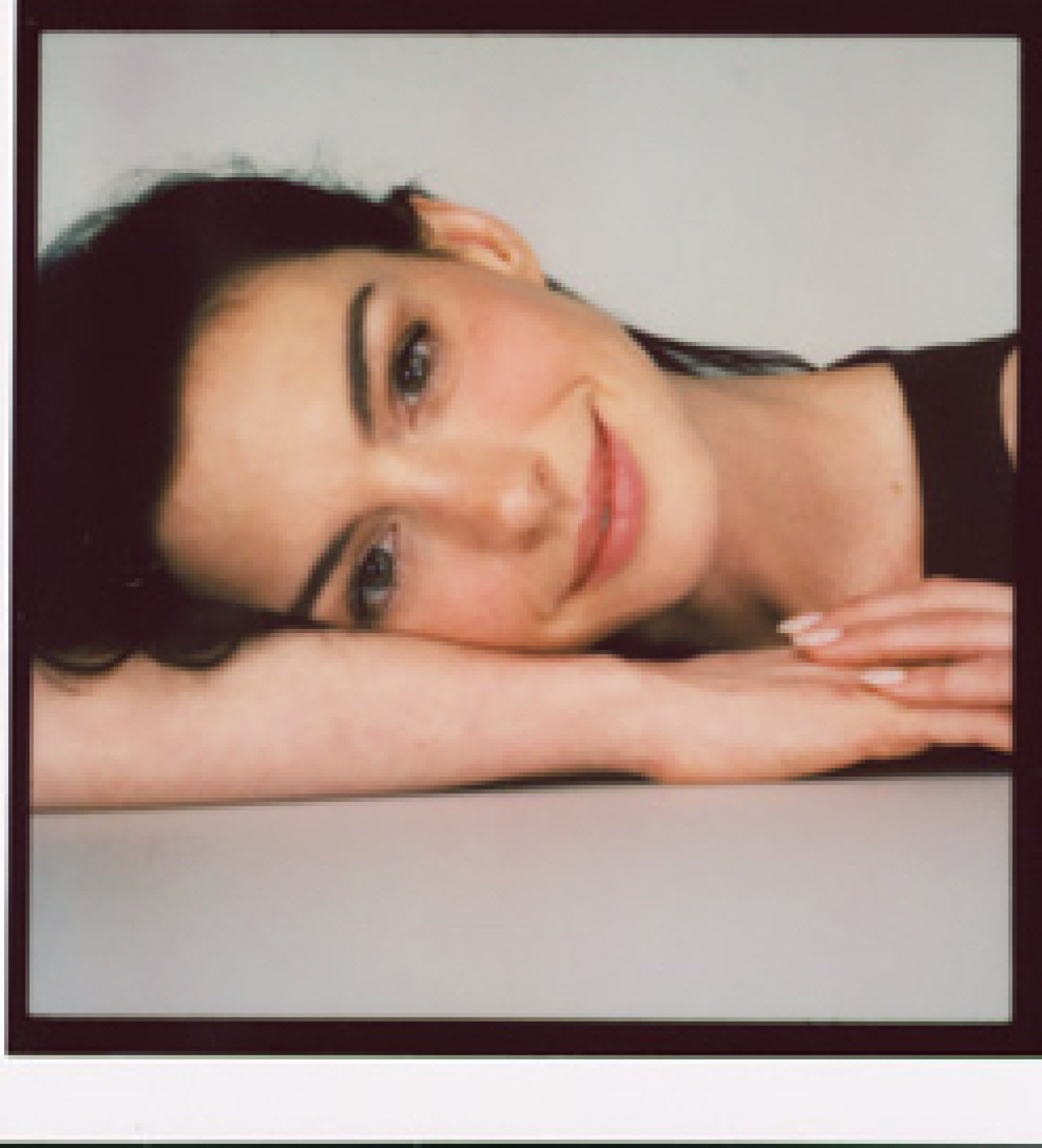 ANNE HATHAWAY, FASHION: ERIN WALSH, MAKE UP: JILIAN DEMPSEY, HAIR: ADIR ABERGEL, NEW YORK 2024