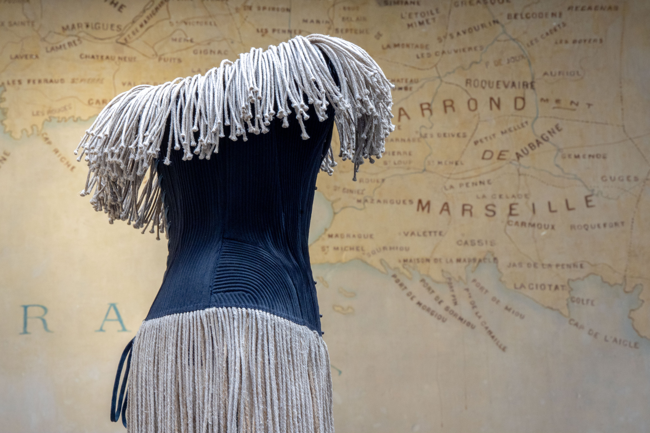 AZZEDINE ALAÏA ET L'AFRIQUE ©️ Stephane Aït Ouarab