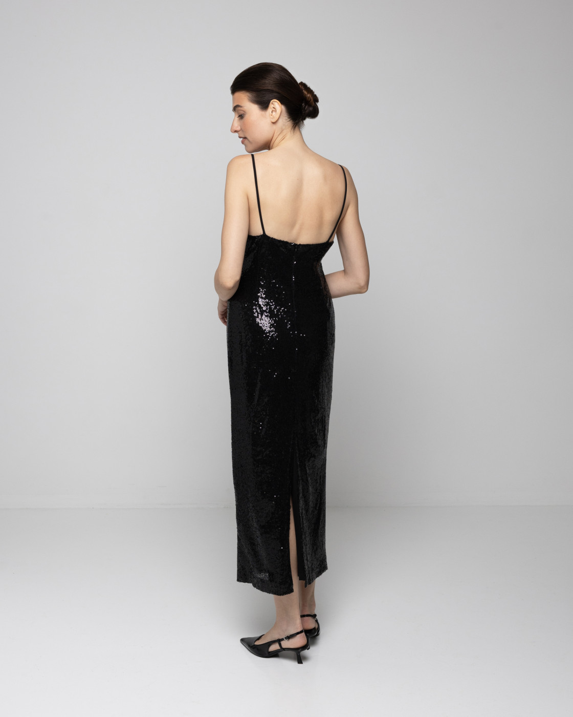 Look 8 Stella dress with silk lining