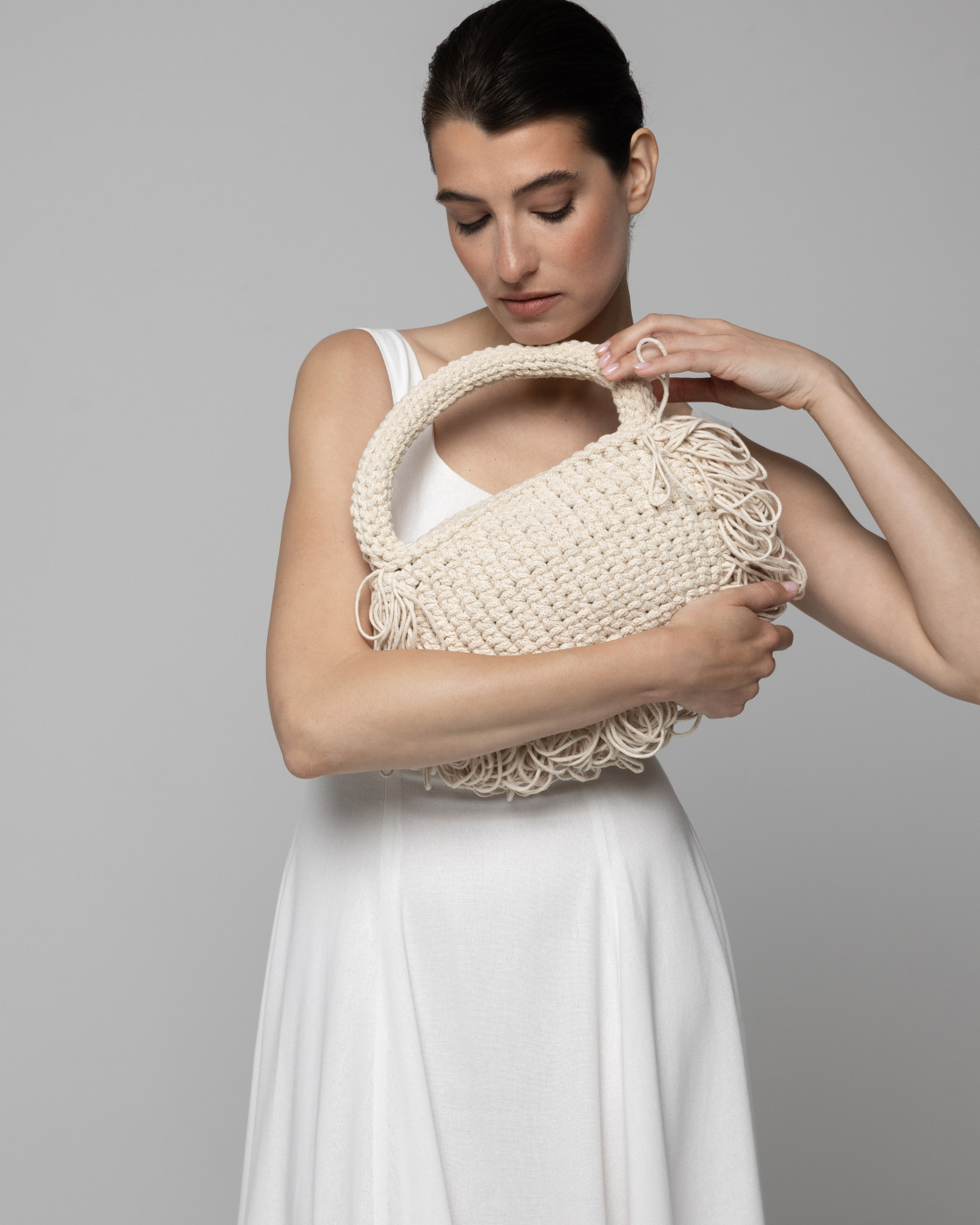 Look 12 Théa handcrafted knitted handbag
