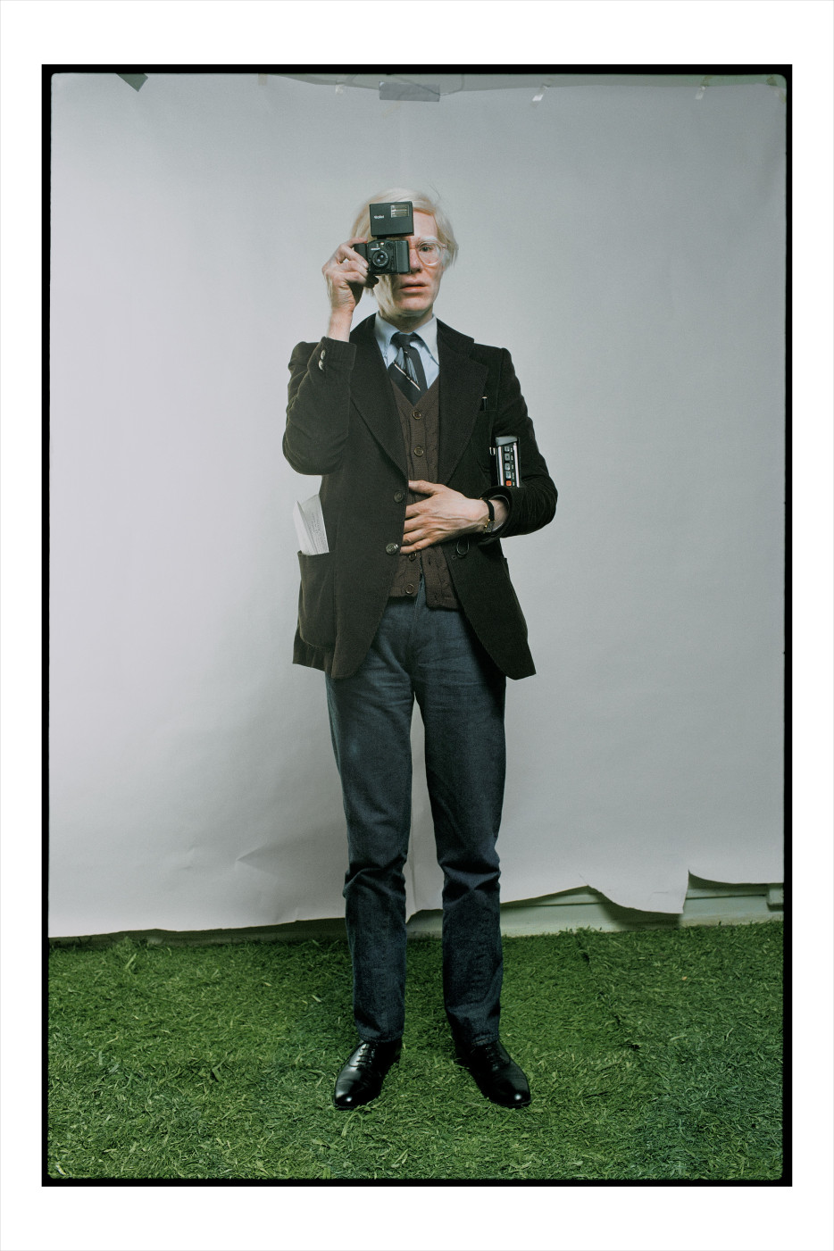 Annie Leibovitz, Andy Warhol, New York City, 1976, 1976, archival colour pigment print, 152.4 × 101.6 cm (unframed). © Annie Leibovitz. Pinault Collection.