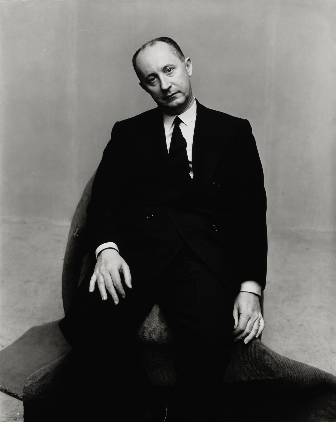 Irving Penn, Christian Dior, New York, 1947  Collection MEP, Paris. Acquis en 1992. © The Irving Penn Foundatione, September 2022 © Rafael Pavarotti
